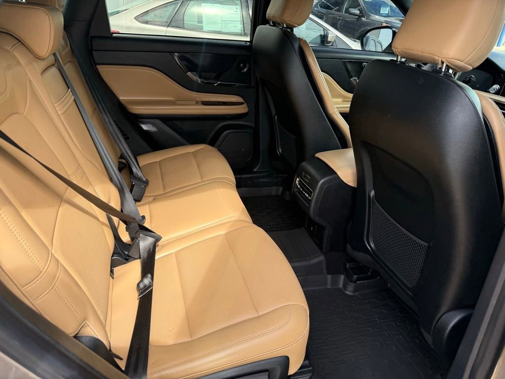 Used 2021 Lincoln Corsair Reserve w/ Equipment Group 201A image 28