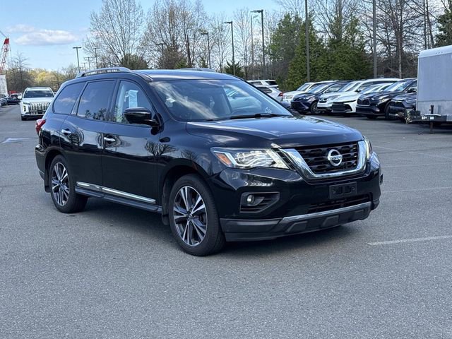 Used 2017 Nissan Pathfinder Platinum w/ Family Entertainment Package AWD/4WD image 1