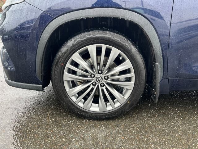 Used 2020 Toyota Highlander Platinum image 31