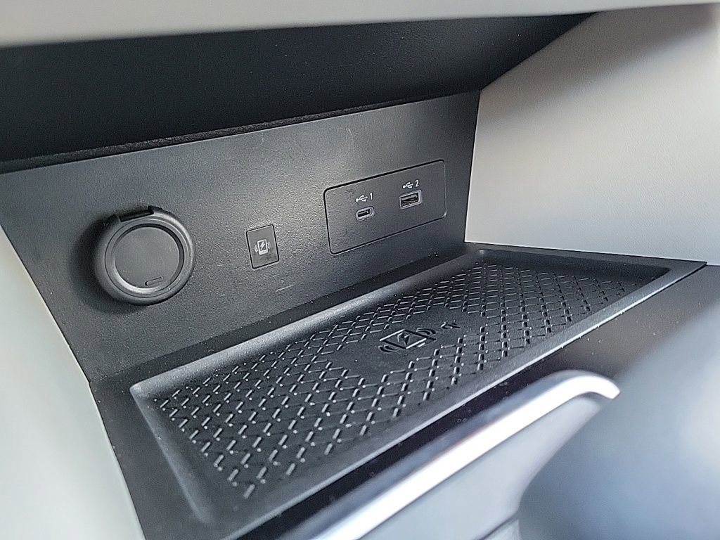 Used 2024 Nissan Pathfinder SL image 32