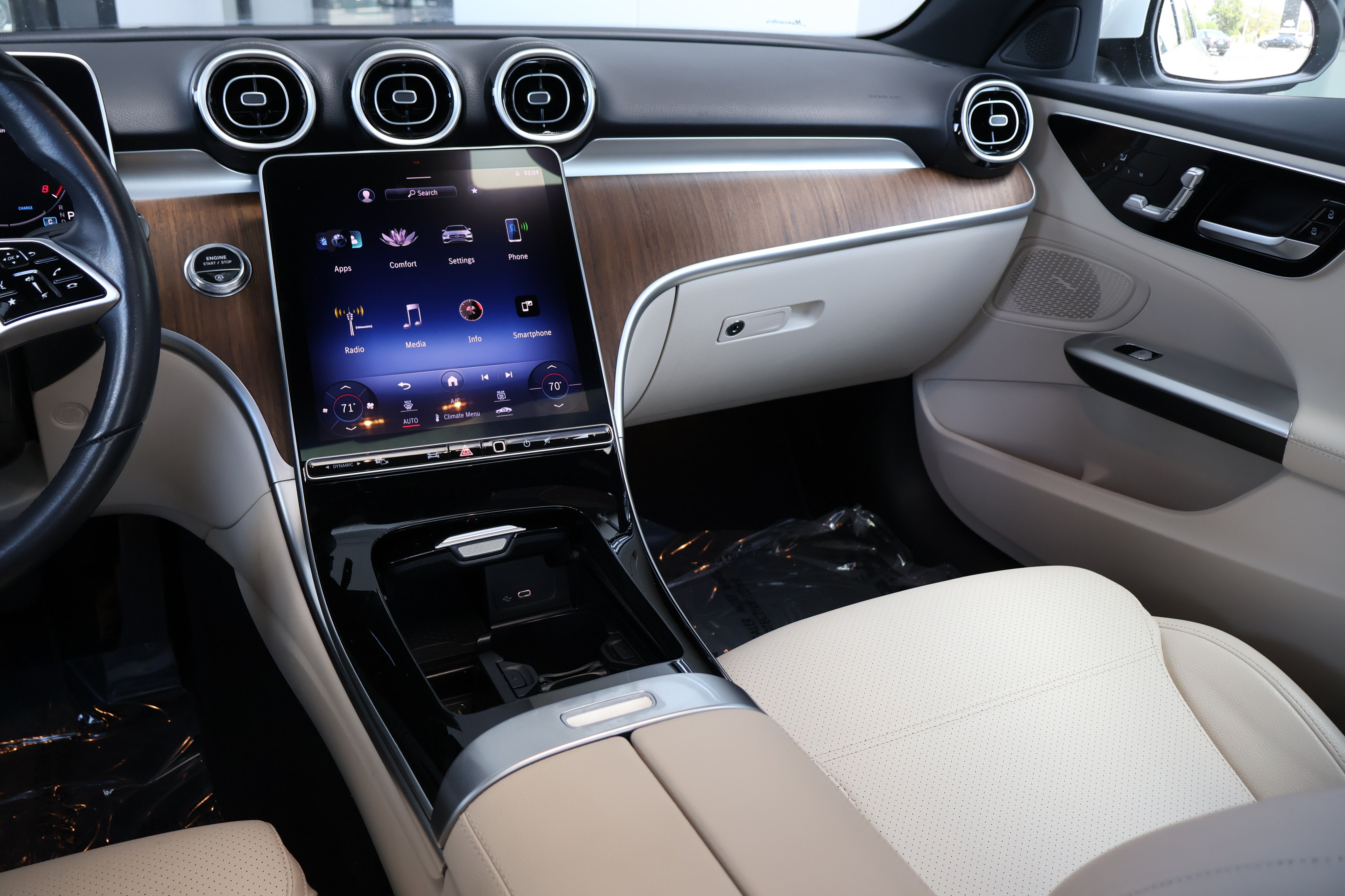 Certified 2024 Mercedes-Benz C 300 4MATIC Sedan image 21