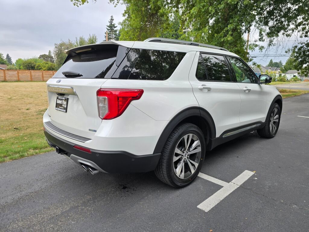 Used 2020 Ford Explorer Platinum w/ Premium Technology Package image 7
