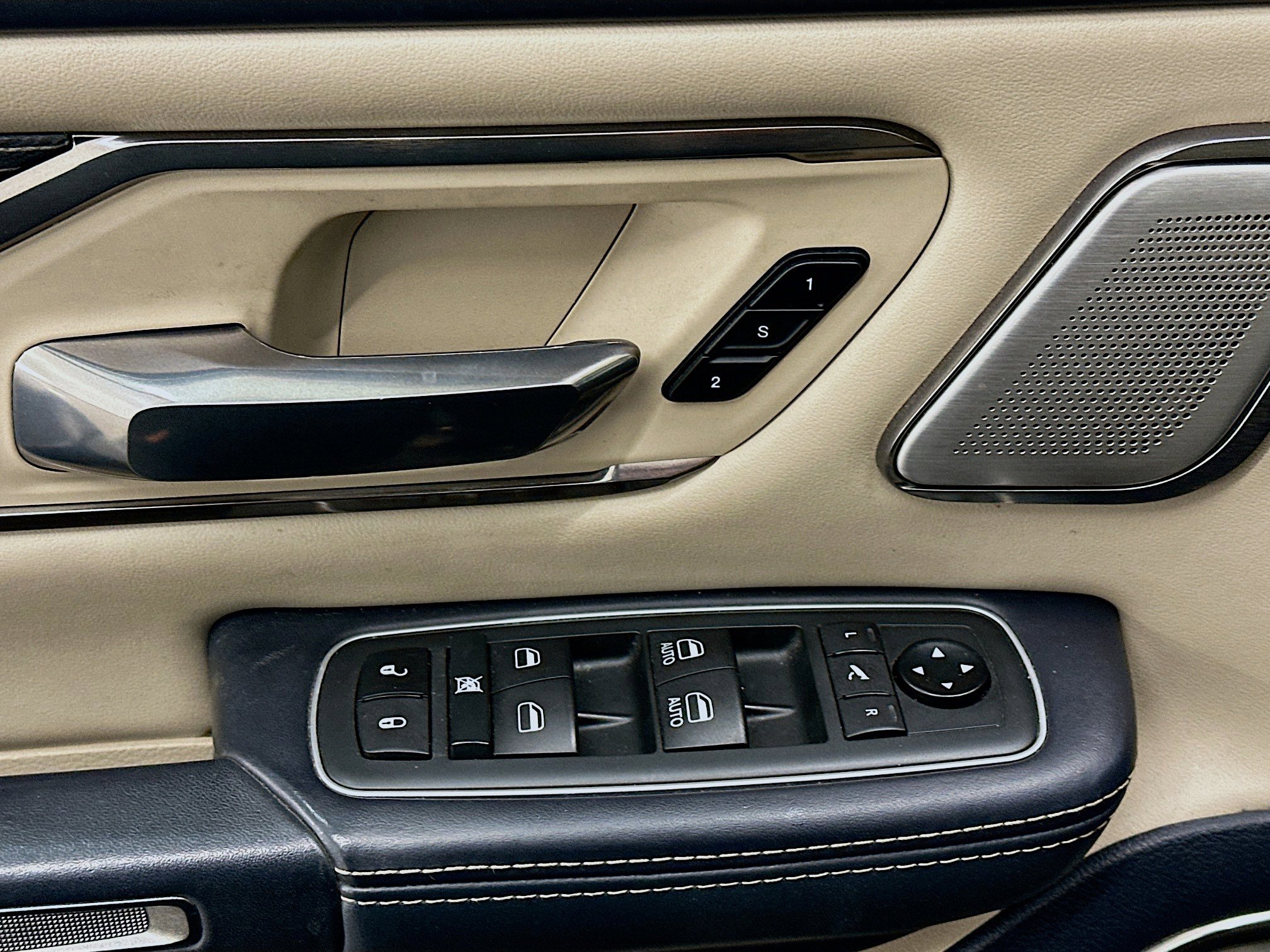 Used 2021 RAM 1500 Limited image 15