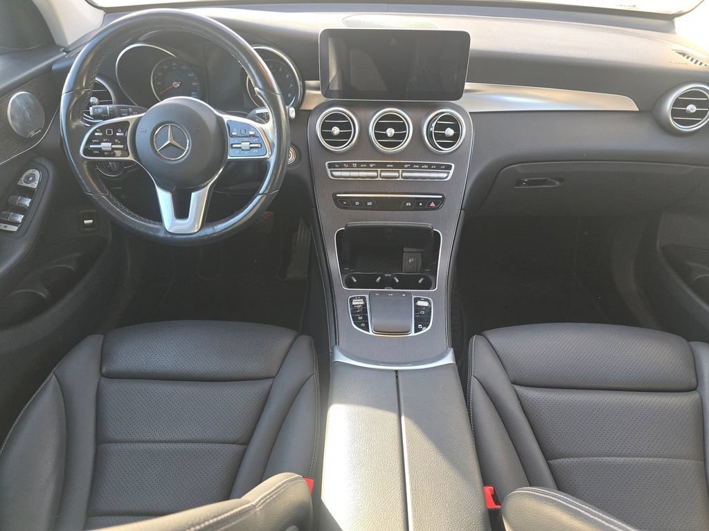 Used 2020 Mercedes-Benz GLC 300 4MATIC image 22
