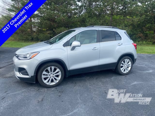 Used 2017 Chevrolet Trax Premier w/ Driver Confidence II Package FWD image 3