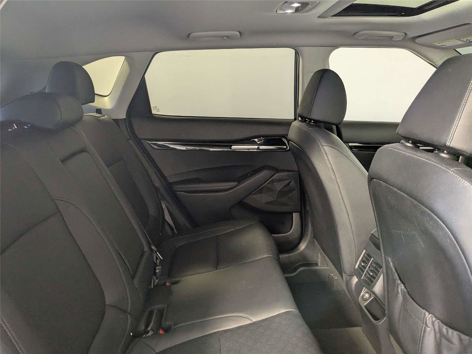 Used 2021 Kia Seltos EX image 29