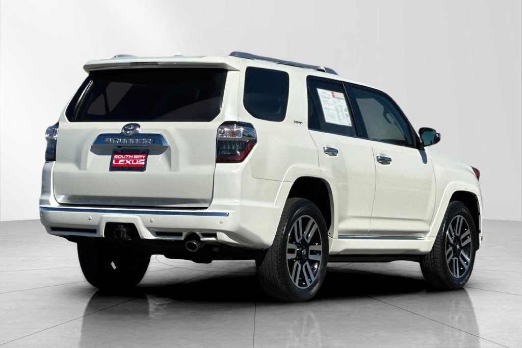 Used 2023 Toyota 4Runner Limited AWD/4WD image 6