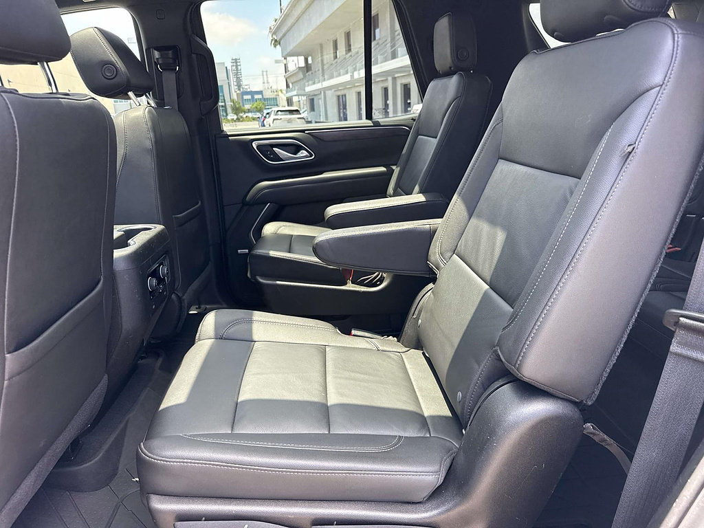 Used 2021 Chevrolet Tahoe Z71 w/ Z71 Signature Package AWD/4WD image 13