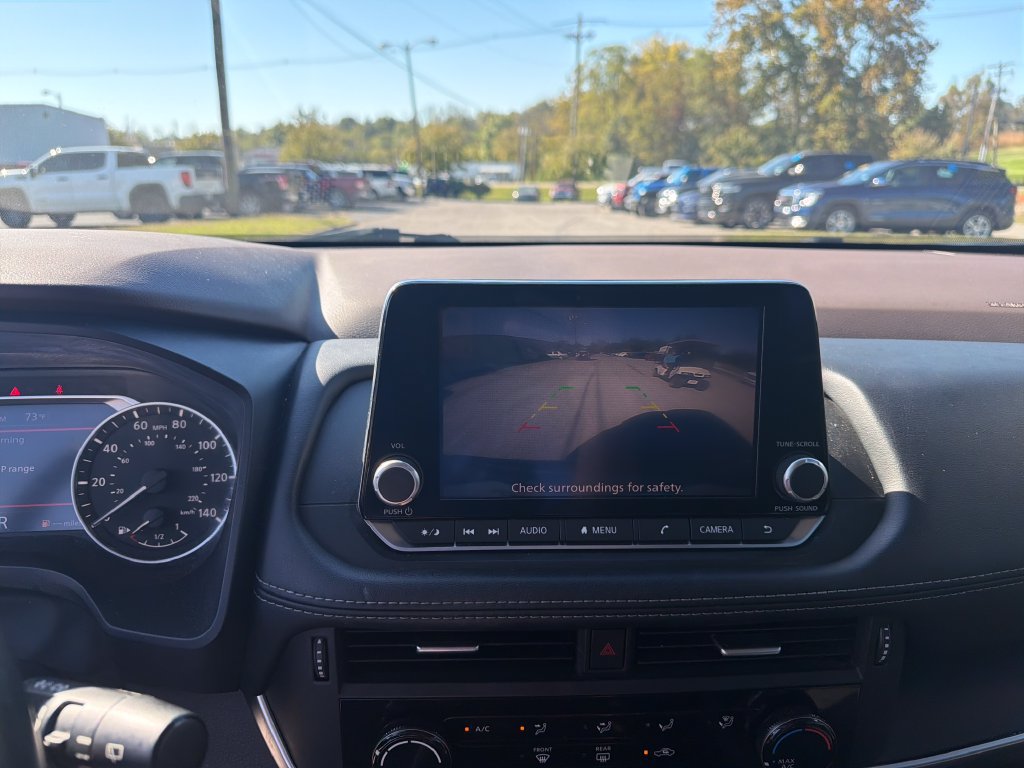 Used 2023 Nissan Rogue S AWD/4WD image 22
