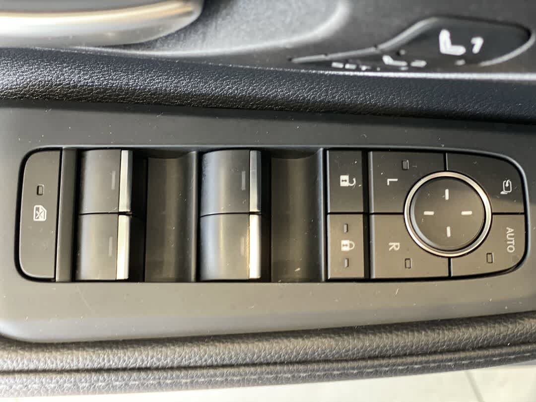 Used 2025 Toyota Grand Highlander AWD Hybrid image 16