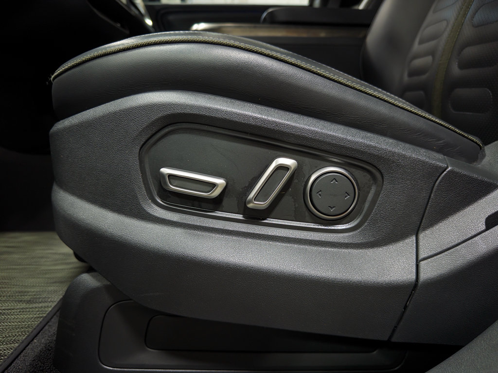 Used 2024 Rivian R1T Adventure AWD/4WD image 8