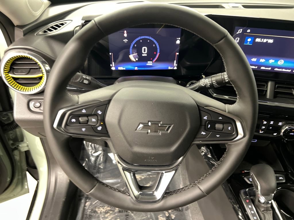 New 2026 Chevrolet Trax ACTIV w/ Sunroof Package image 18