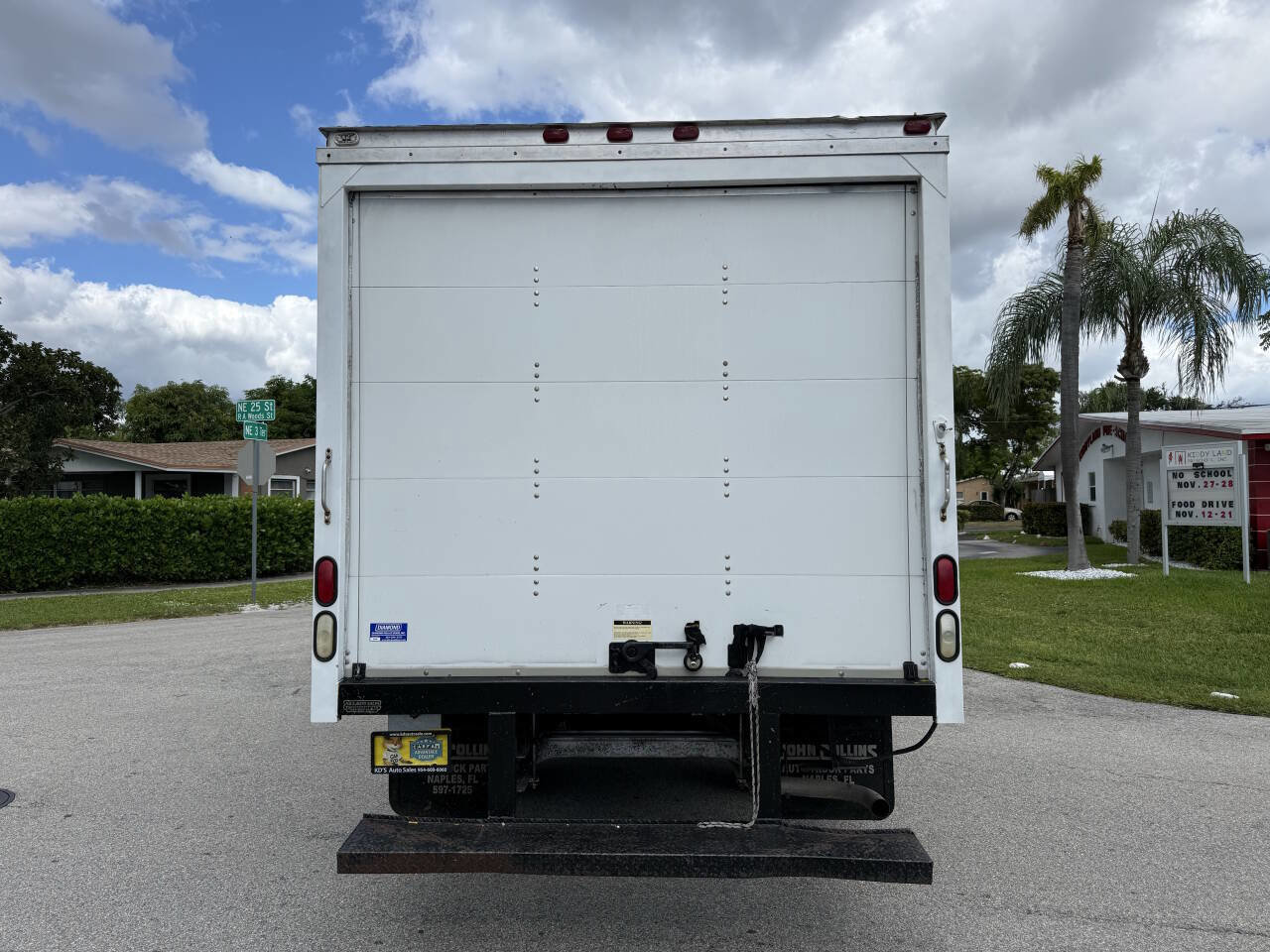 Used 2005 Chevrolet Express 3500 image 6