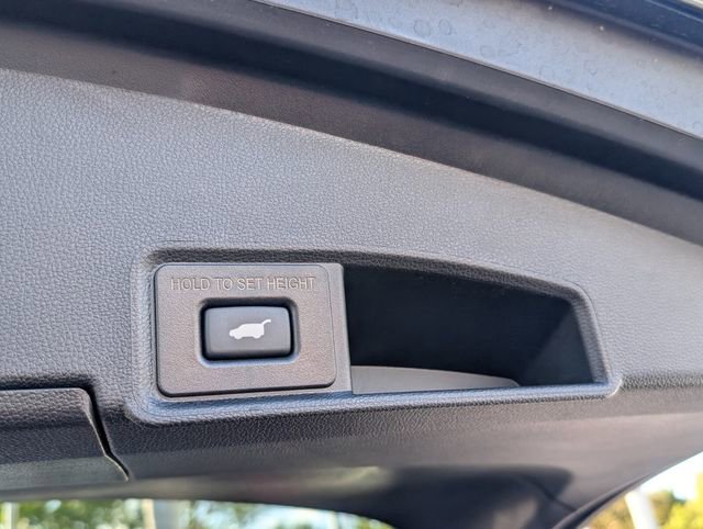 Certified 2025 Acura RDX SH-AWD w/ Advance Package image 20