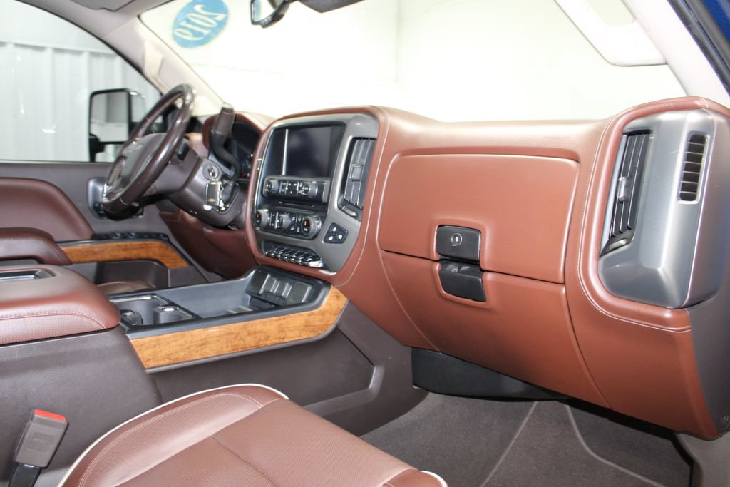 Used 2019 Chevrolet Silverado 2500 High Country w/ Duramax Plus Package AWD/4WD image 31
