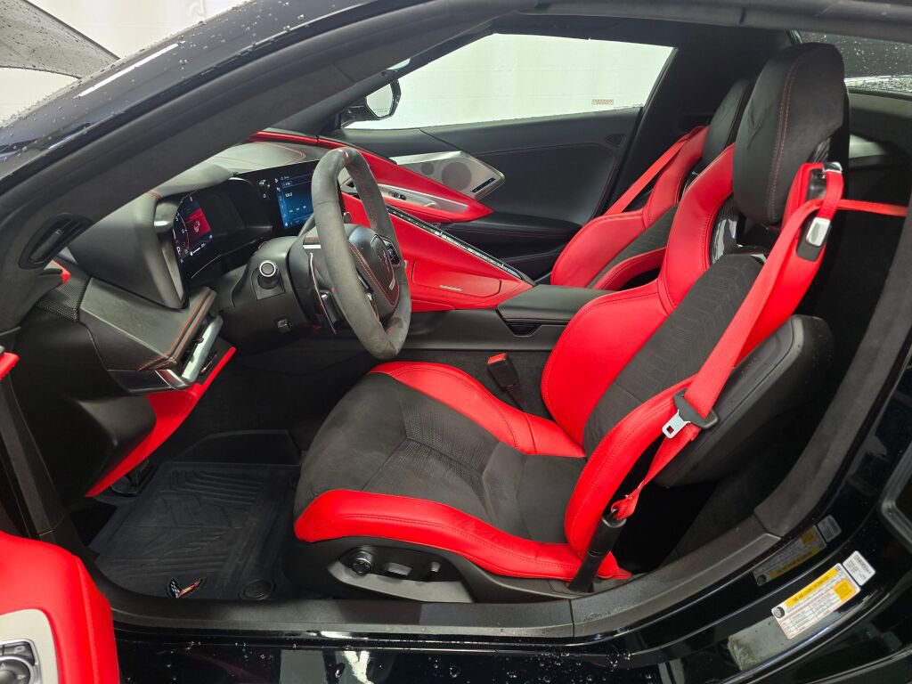 Used 2024 Chevrolet Corvette Stingray image 14