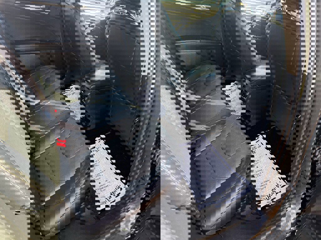 Used 2018 Ford Fusion Titanium image 21