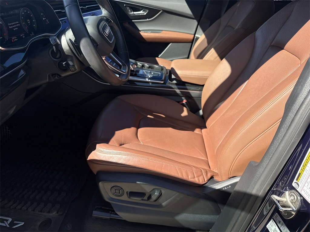 Used 2021 Audi Q7 3.0T Premium Plus w/ Executive Package image 12