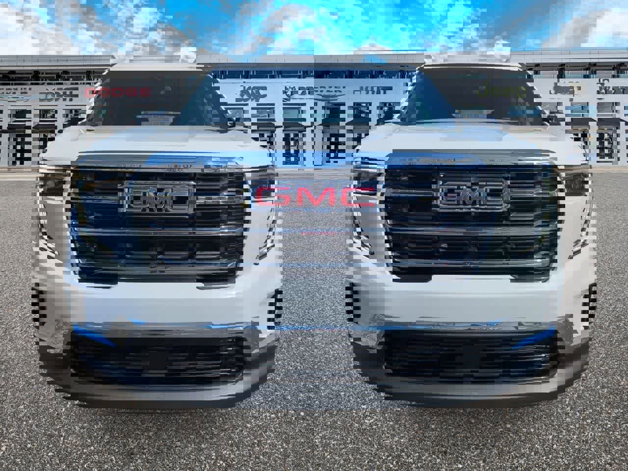 Used 2025 GMC Acadia Elevation image 3