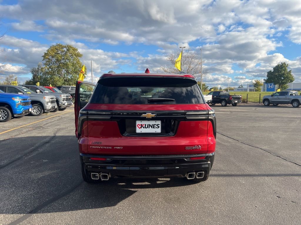 New 2026 Chevrolet Traverse High Country w/ LPO, Floor Liner Package image 4