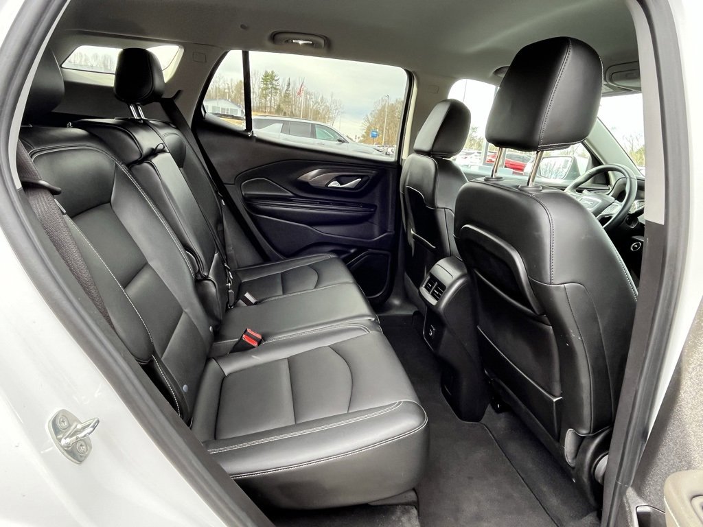 Used 2023 GMC Terrain SLT image 19