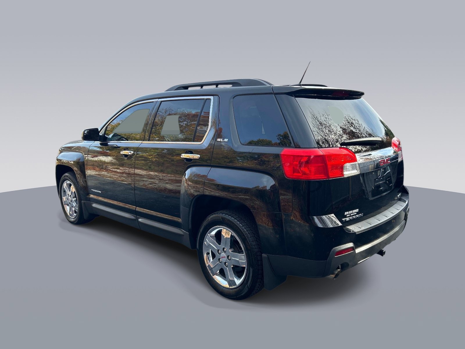Used 2013 GMC Terrain SLE w/ Chrome and Technology Package AWD/4WD image 5