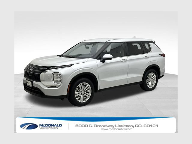 Used 2023 Mitsubishi Outlander ES AWD/4WD image 1