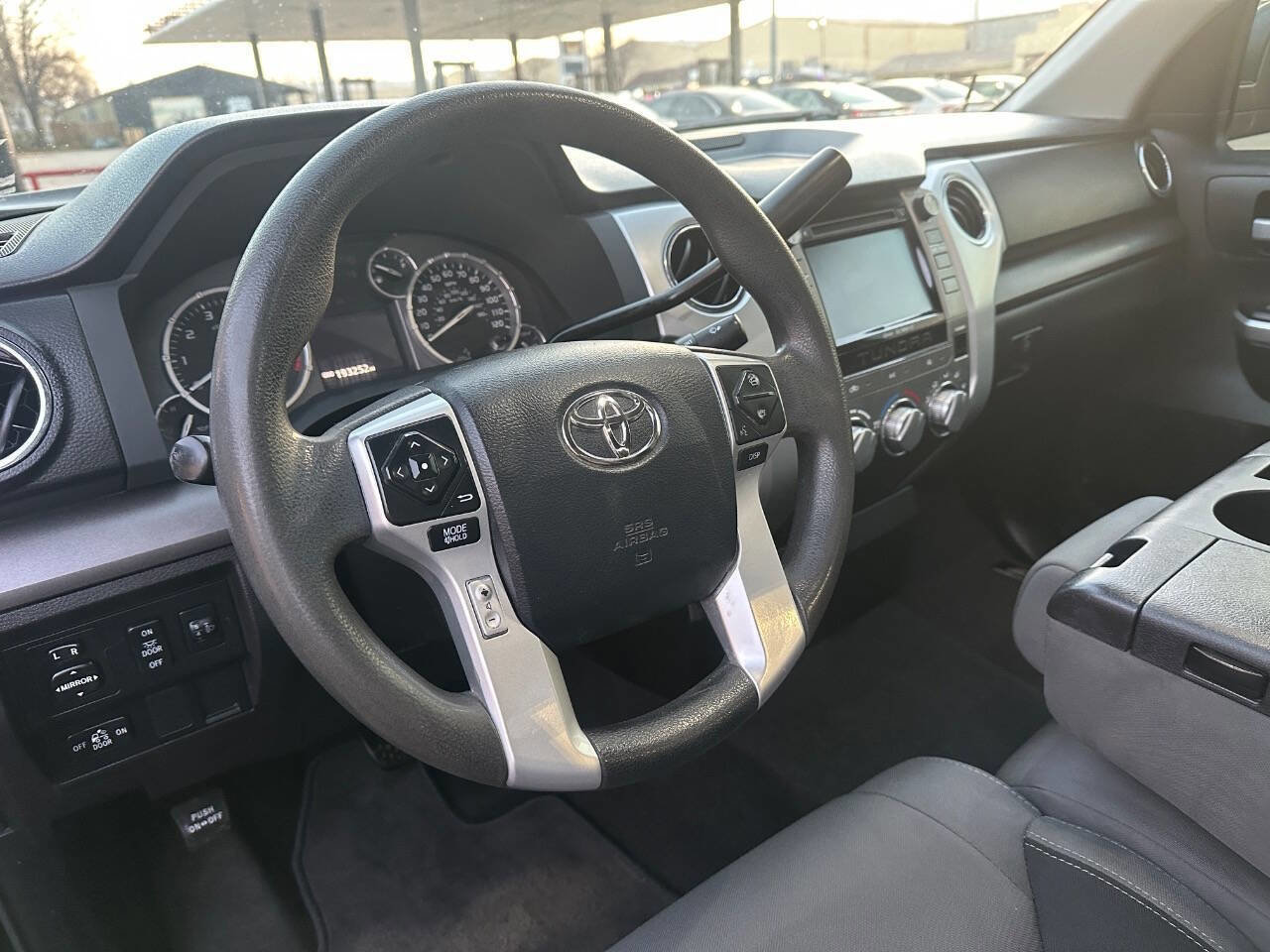 Used 2015 Toyota Tundra SR5 image 5