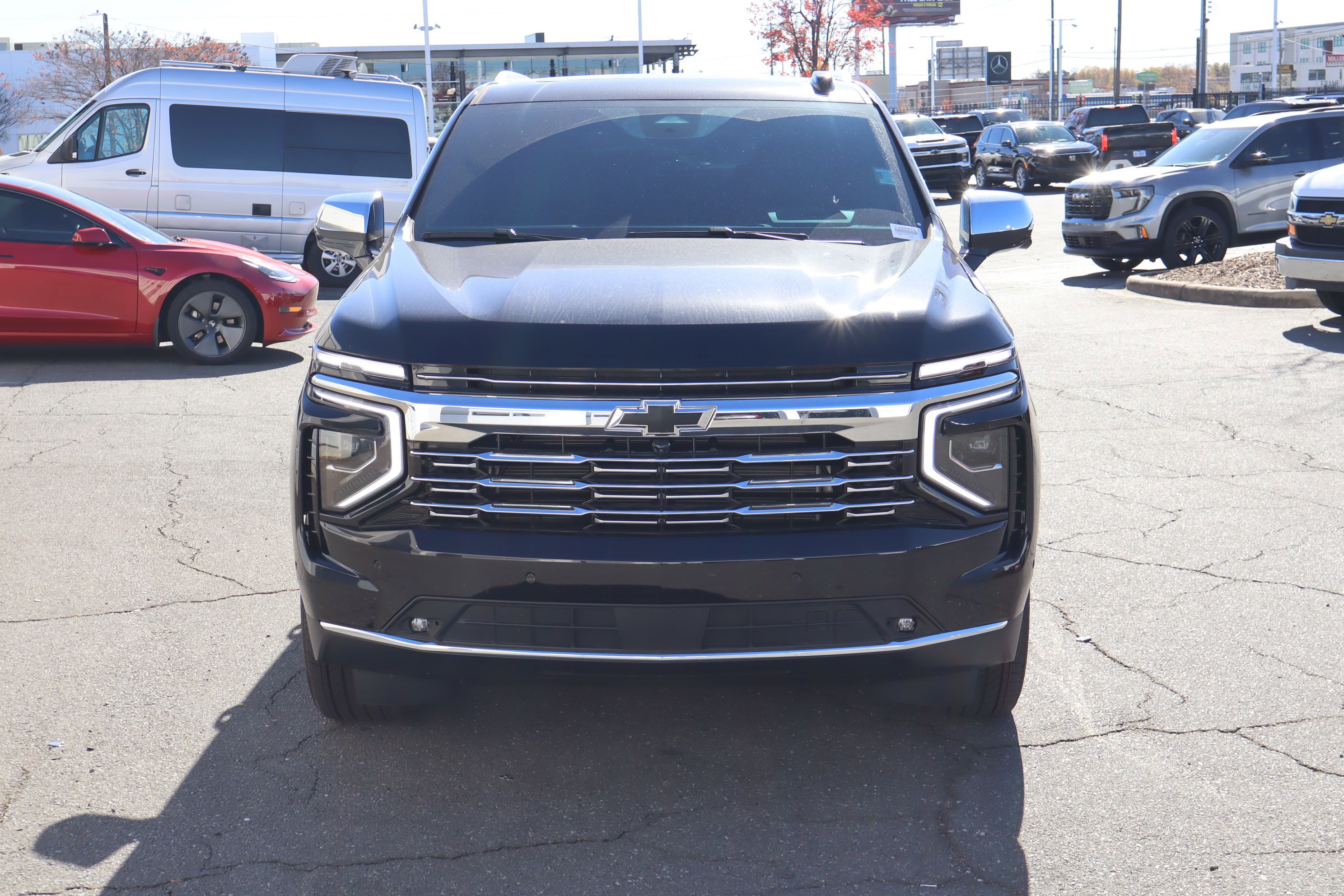 Used 2025 Chevrolet Tahoe Premier image 3
