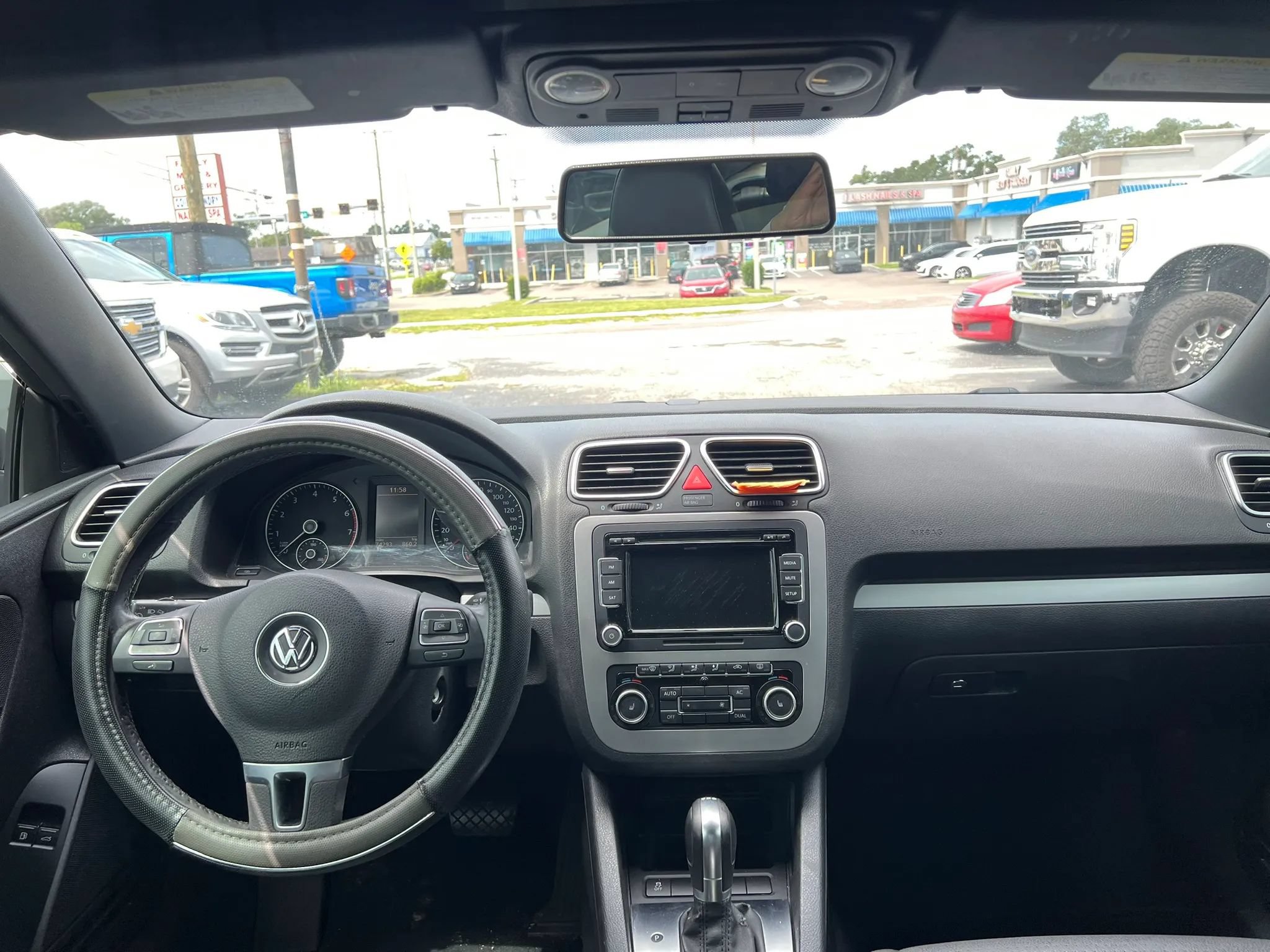 Used 2012 Volkswagen Eos Komfort FWD image 8
