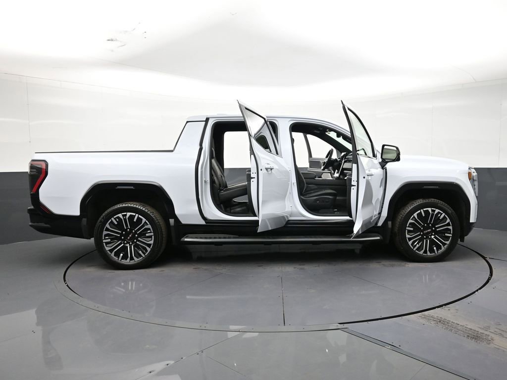 Used 2026 GMC Sierra EV Denali image 32