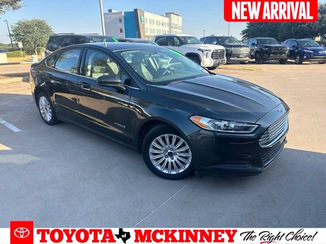 Used 2015 Ford Fusion S FWD image 1