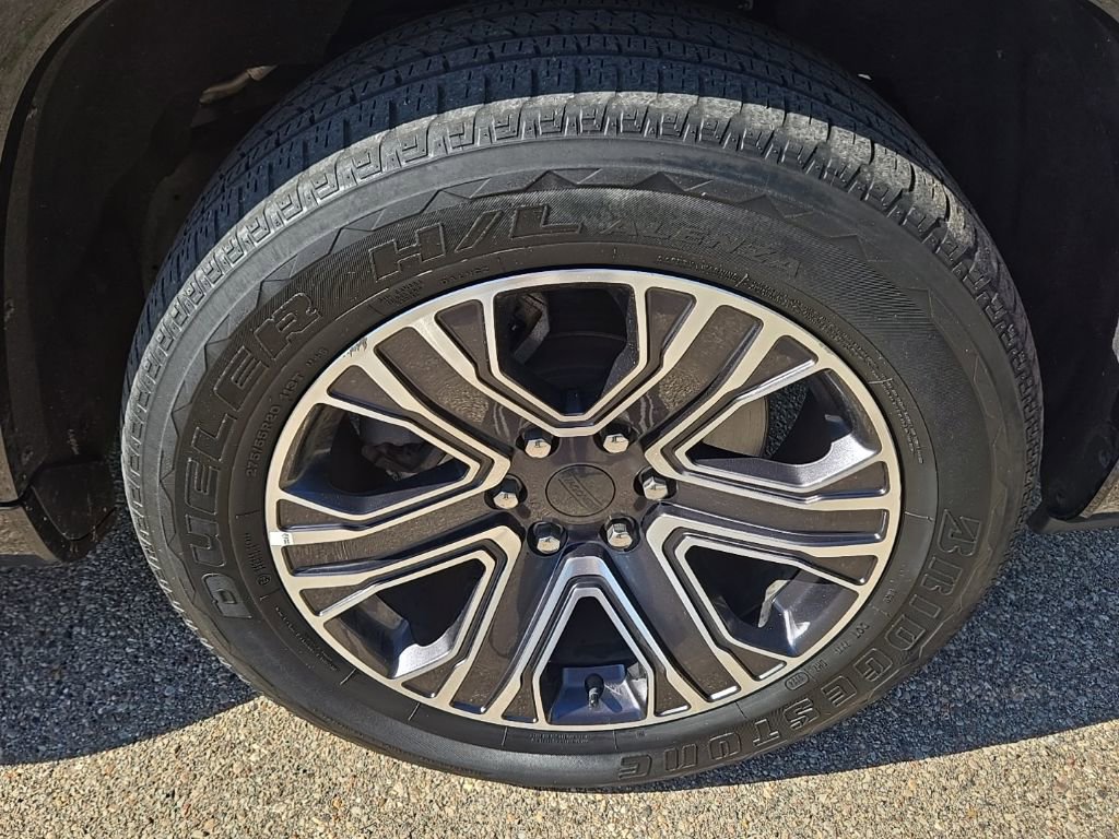 Used 2024 Jeep Wagoneer L Series II w/ Flexible Seating Group image 46