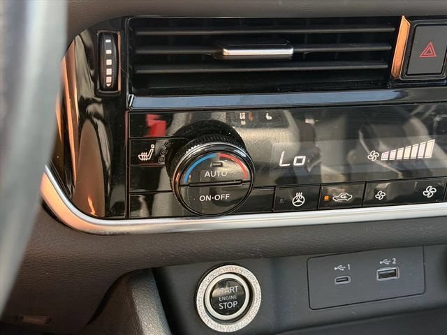 Used 2023 Nissan Rogue SV w/ SV Premium Package AWD/4WD image 25