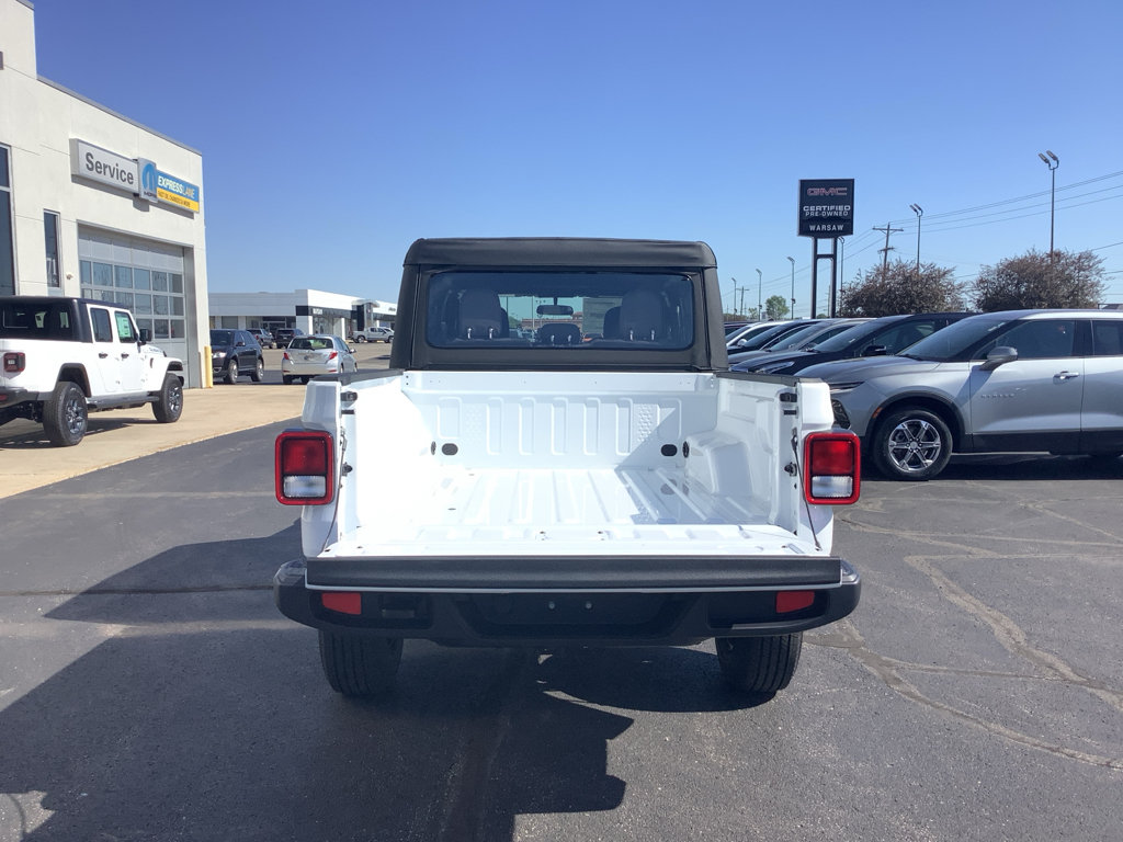 New 2026 Jeep Gladiator Sport AWD/4WD image 8