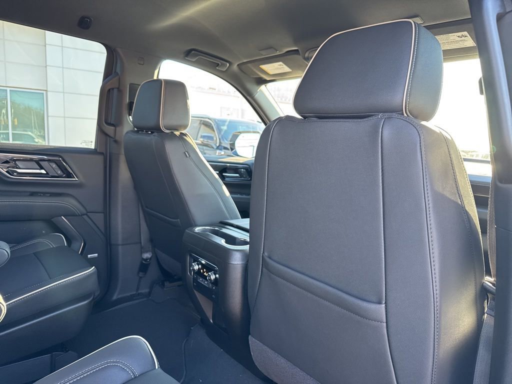 New 2026 GMC Yukon XL Elevation image 30