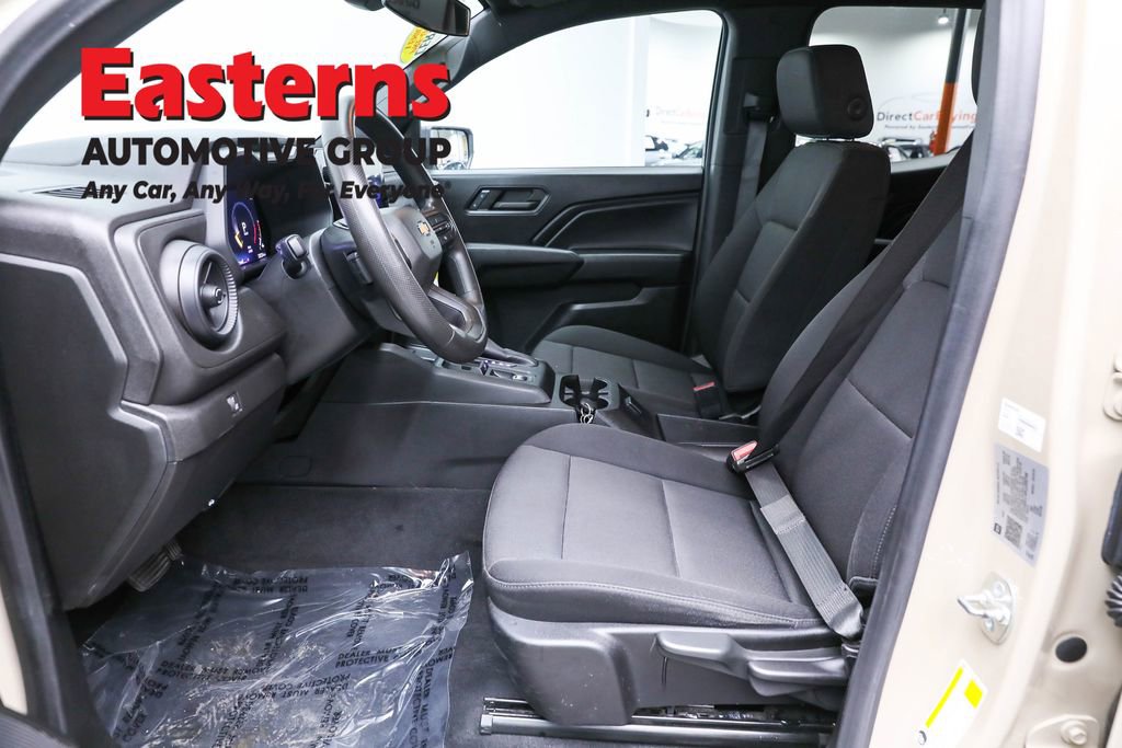 Used 2024 Chevrolet Colorado W/T image 14