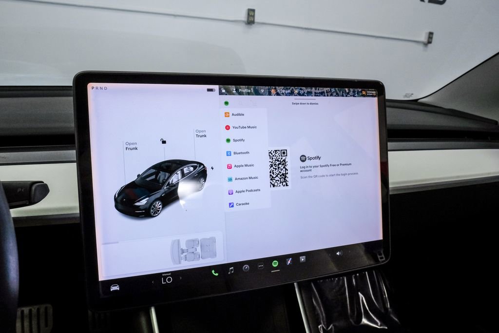 Used 2018 Tesla Model 3 Performance image 31