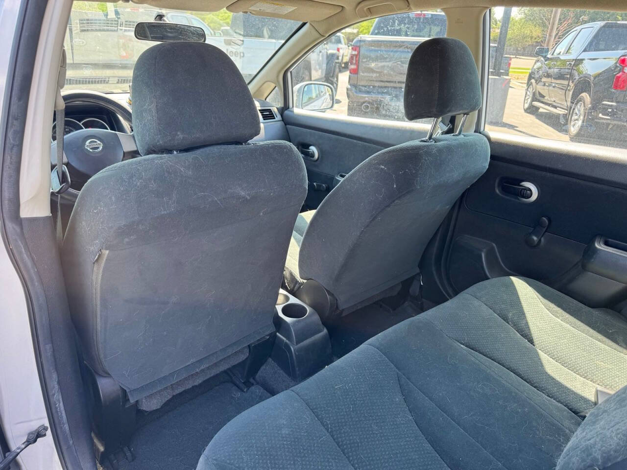 Used 2011 Nissan Versa 1.8 S FWD image 13