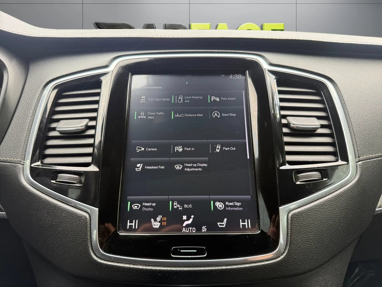Used 2019 Volvo XC90 T6 R-Design w/ Protection Package Premier AWD/4WD image 37