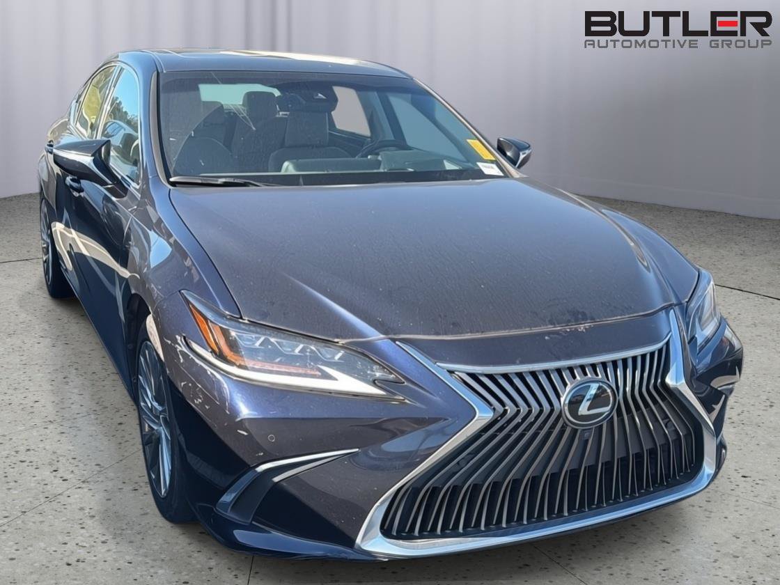Used 2020 Lexus ES 300h Ultra Luxury w/ Accessory Package 2 FWD image 5