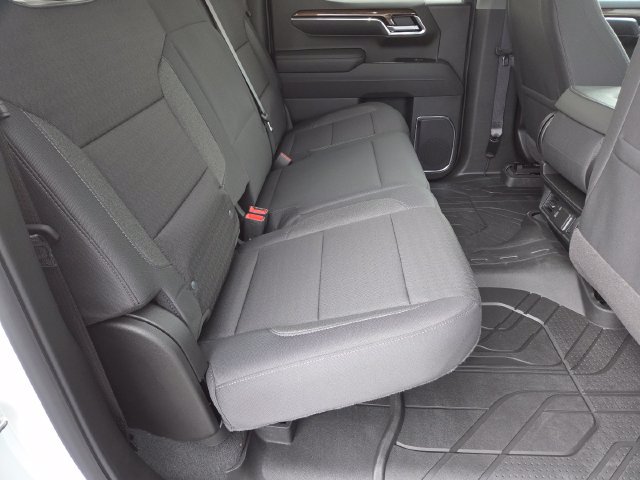 New 2026 Chevrolet Silverado 1500 LT w/ LPO, Liner Protection Package AWD/4WD image 18