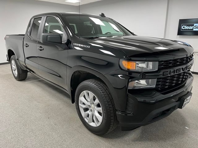 Used 2022 Chevrolet Silverado 1500 Custom AWD/4WD image 2