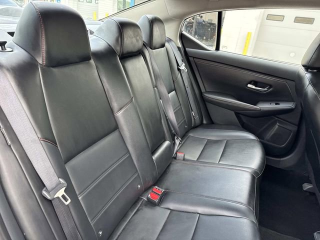 Used 2025 Nissan Sentra SR w/ SR Premium Package image 9