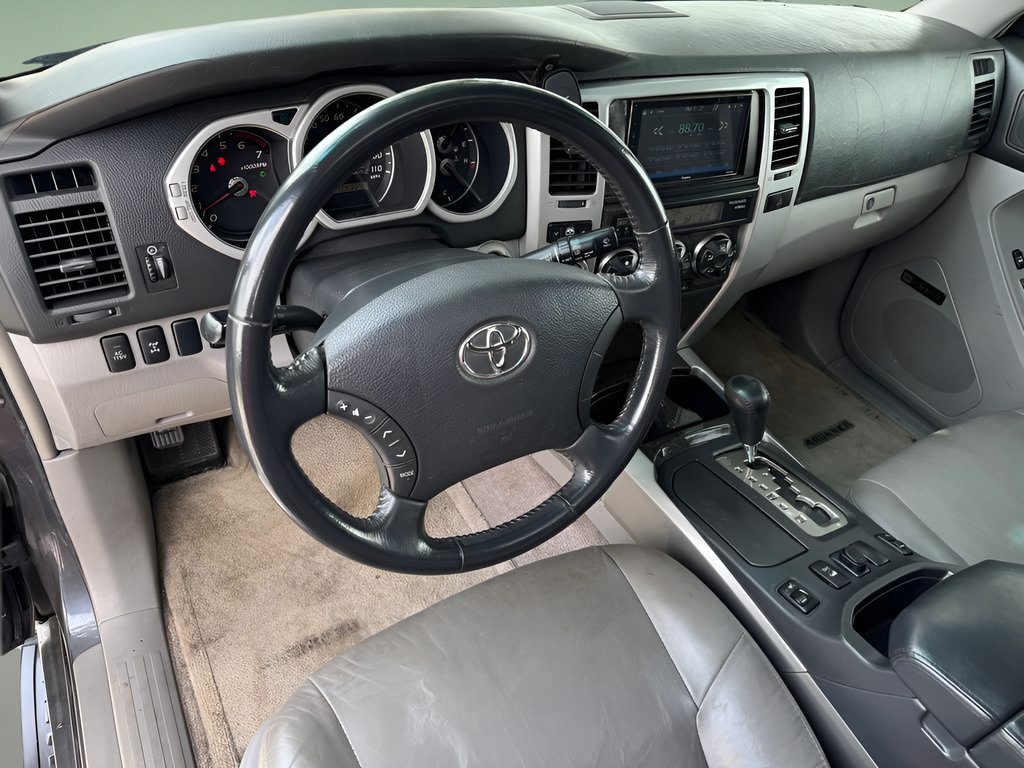 Used 2005 Toyota 4Runner Limited AWD/4WD image 19