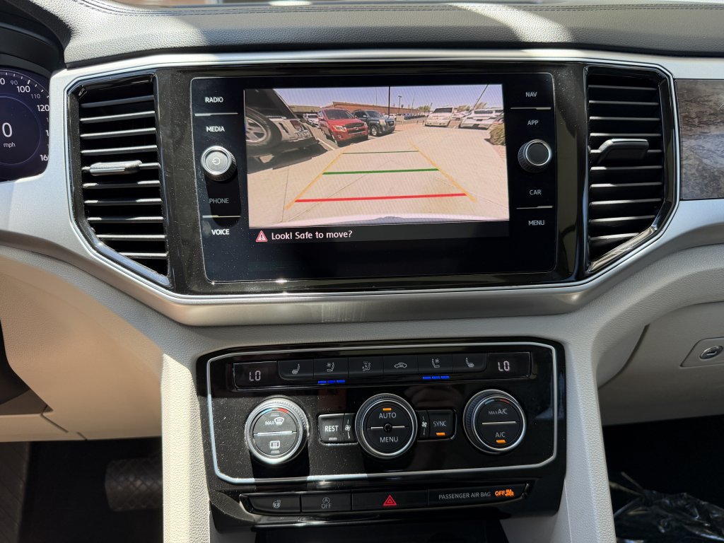 Used 2018 Volkswagen Atlas SEL Premium AWD/4WD image 18
