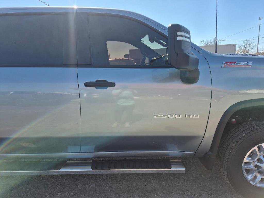 Used 2024 Chevrolet Silverado 2500 W/T w/ WT Convenience Package image 10