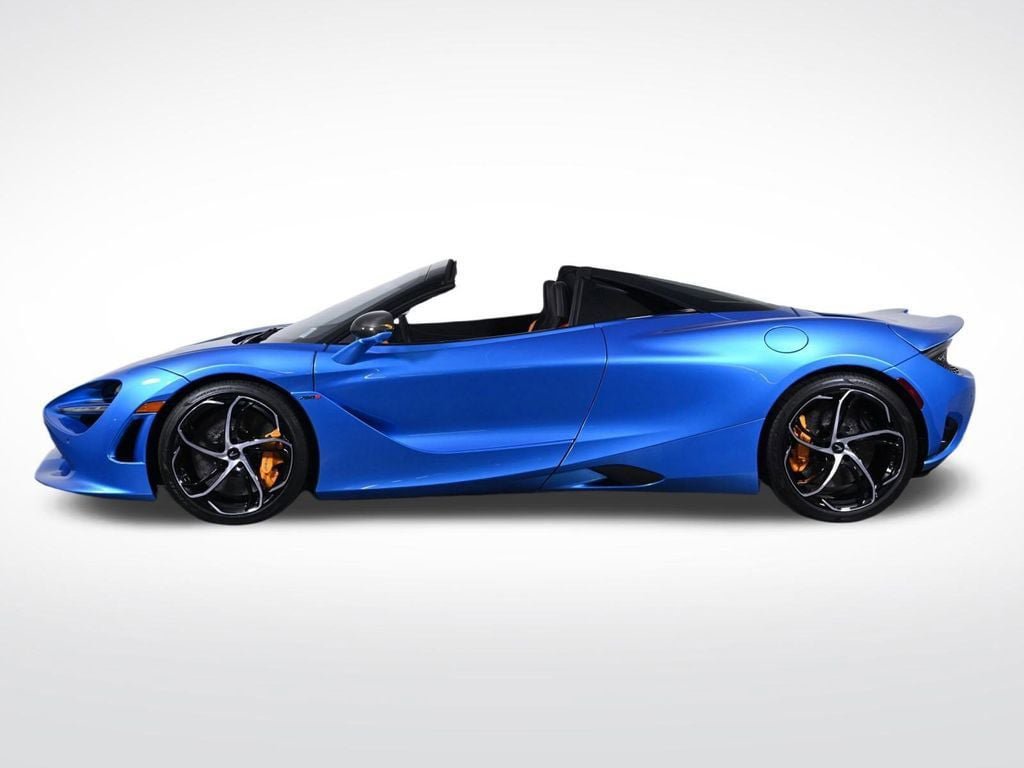 Used 2024 McLaren 750S Spider RWD image 2