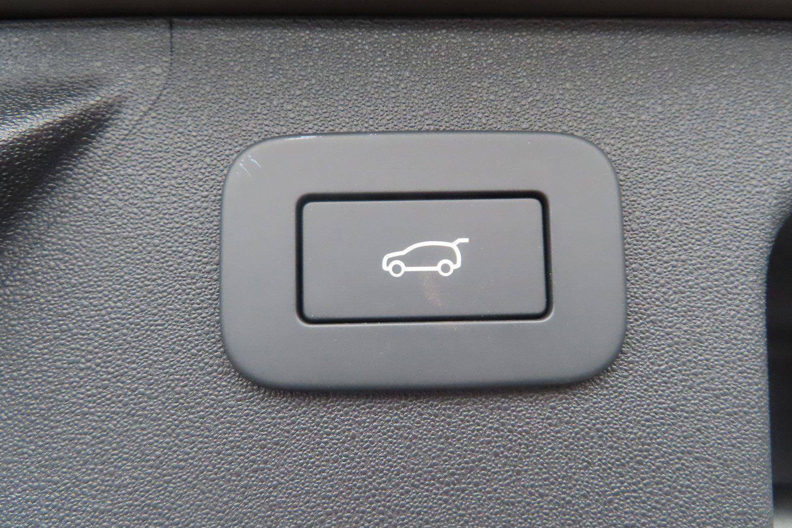 Used 2023 Land Rover Discovery Sport S AWD/4WD image 24