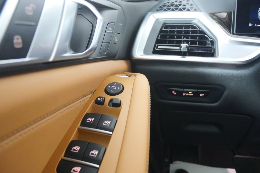 Used 2026 BMW X5 xDrive40i image 19